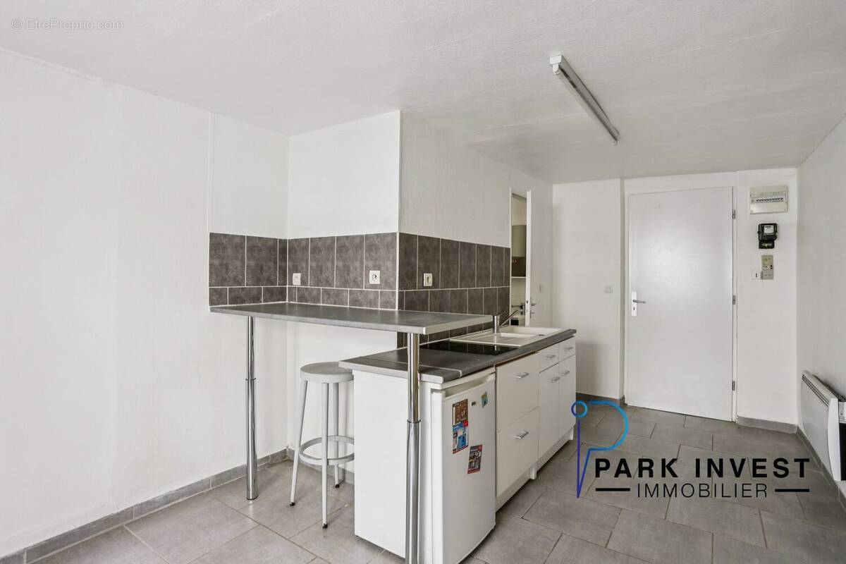 Appartement à CHARENTON-LE-PONT