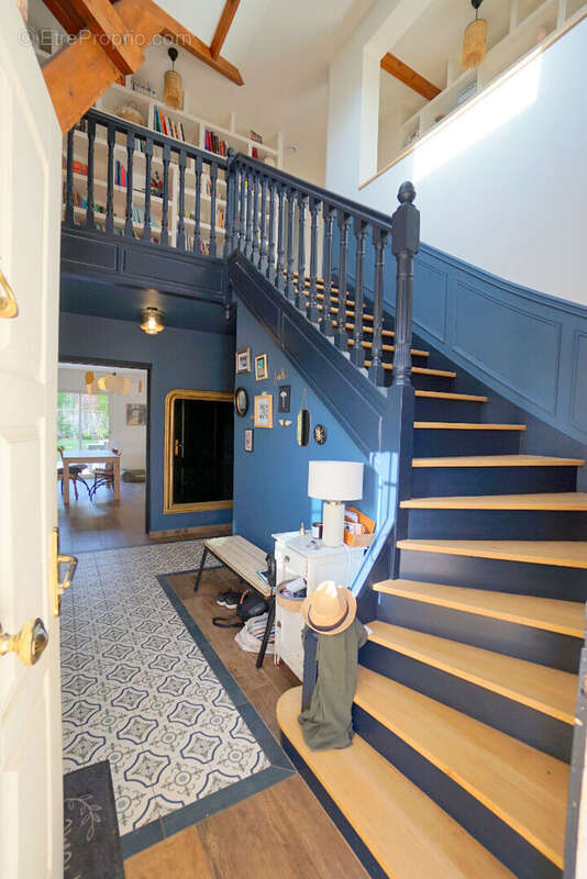 Maison à MEZIERES-SUR-SEINE