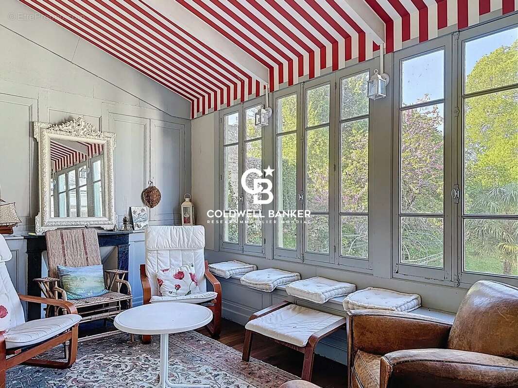 Maison à TONNAY-CHARENTE