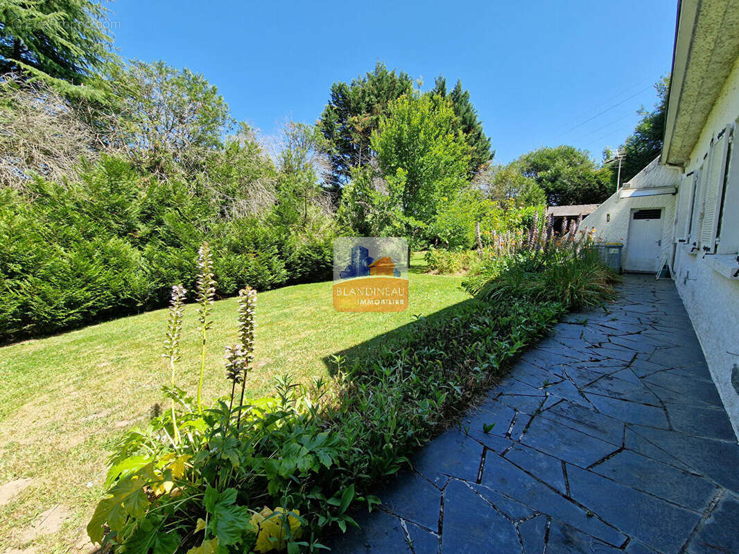 Bouguenais bourg roche ballue  maison 5 ch 167 m² - photo 3