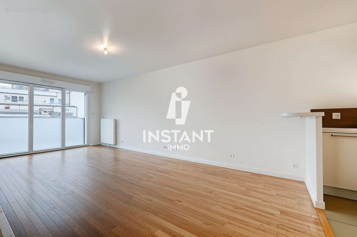 Salon  - Appartement à ASNIERES-SUR-SEINE