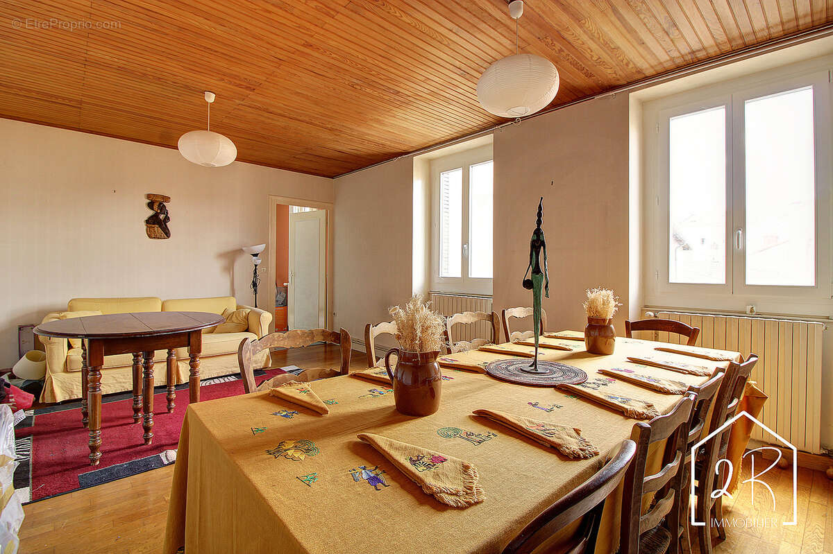 Appartement T6 125 m2 + Caves - photo 3