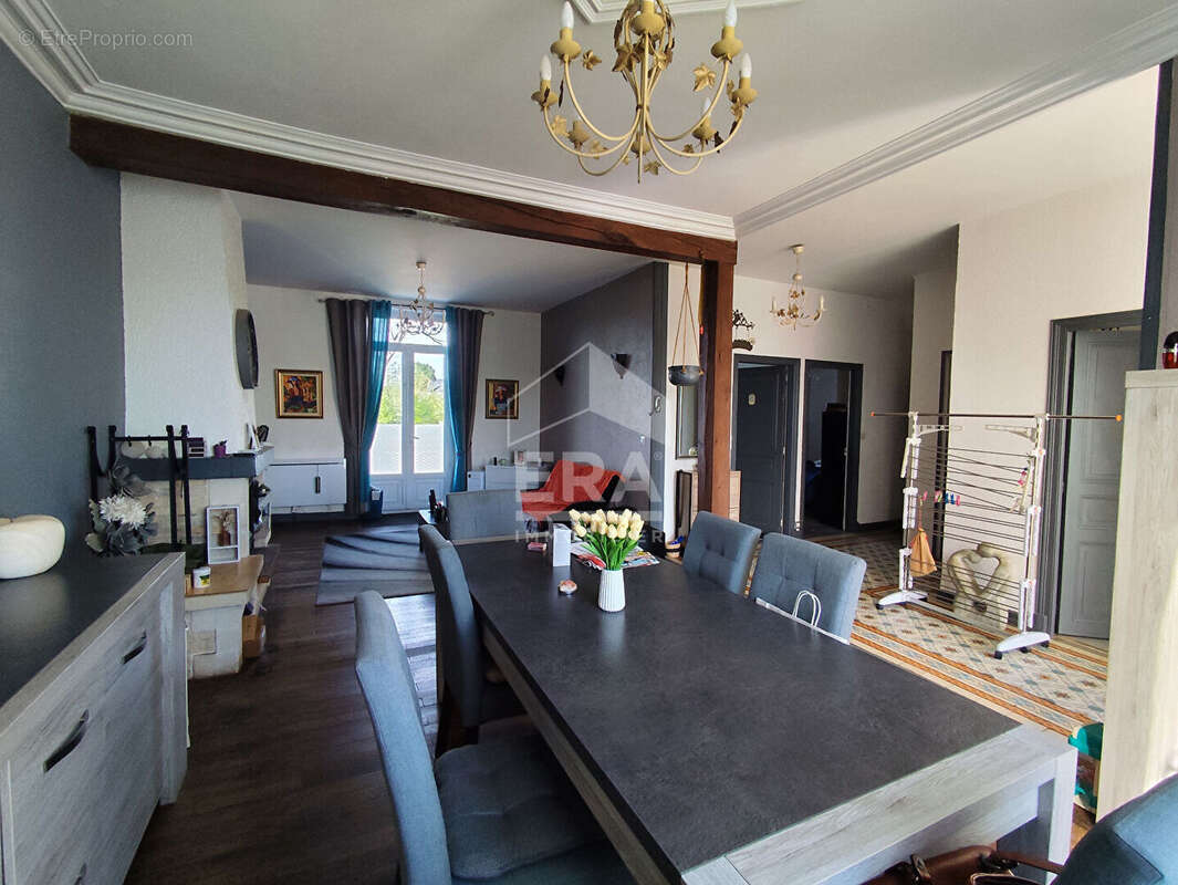 Maison à AVAILLES-LIMOUZINE