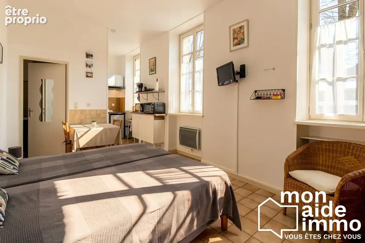 Appartement 1 pièce 22 m² à vendre à Rochefort (17300) - photo 1