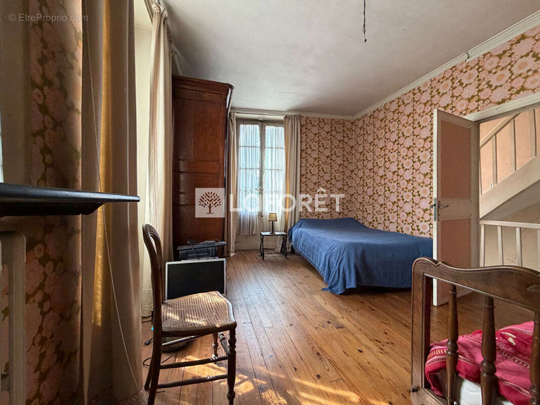 Maison Cahors 6 pièce(s) 118 m2 avec terrasse et Vue sur le LOT - photo 6