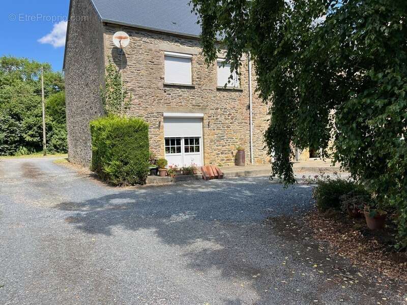 Maison à AUNAY-SUR-ODON