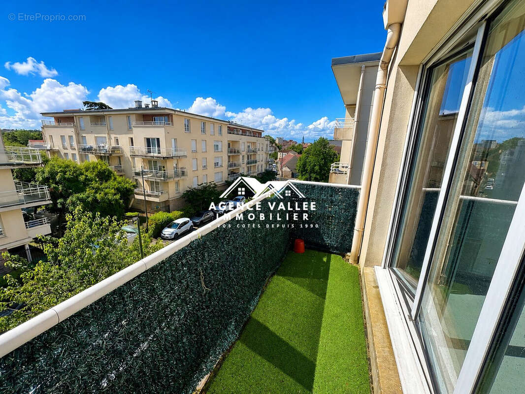 Appartement à CORBEIL-ESSONNES