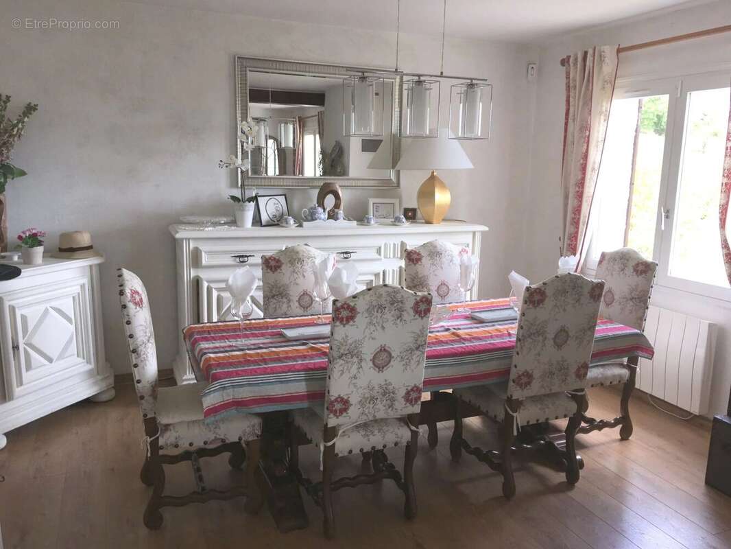 Une maison de campagne de 5 chambres - photo 5