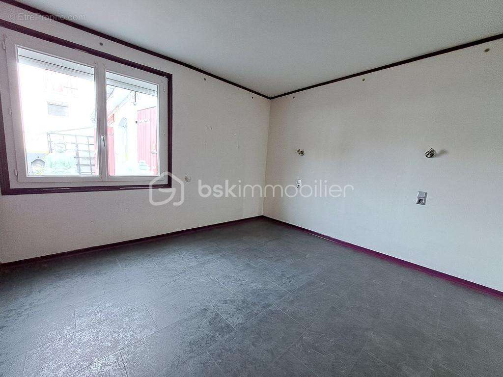 Maison à SAILLY-FLIBEAUCOURT