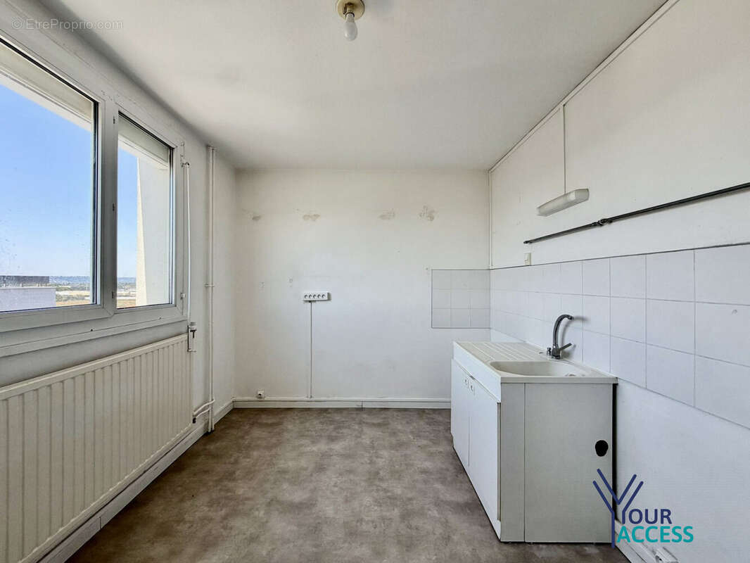 Appartement à MEYZIEU