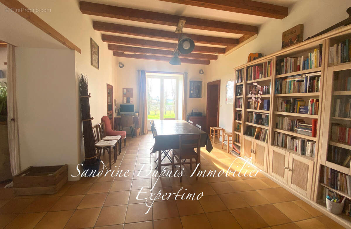 Maison à CHERMIGNAC