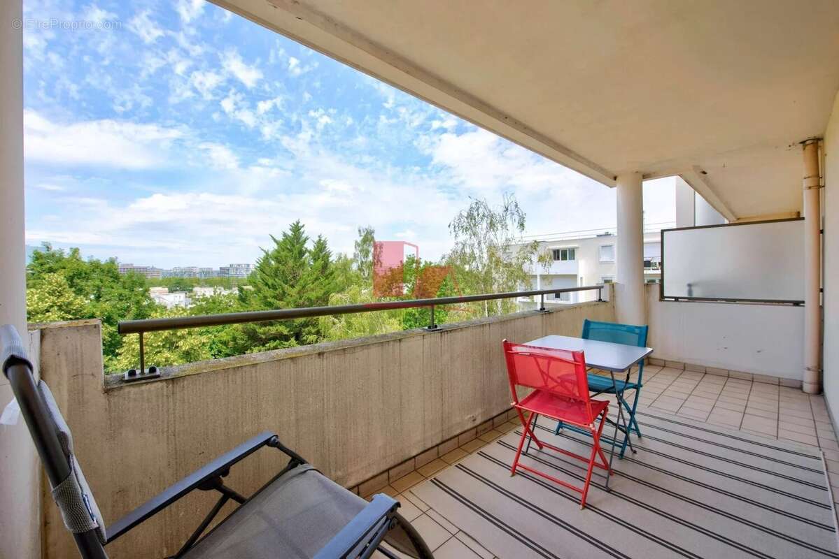 Appartement à ISSY-LES-MOULINEAUX