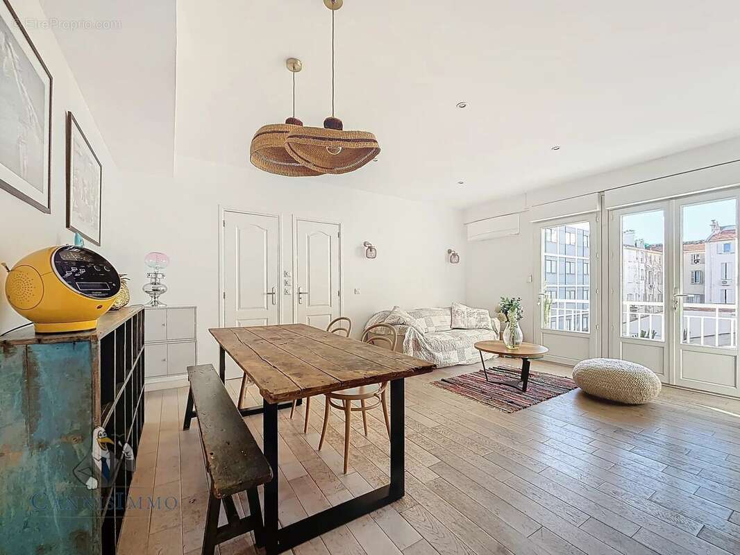 Appartement à CANNES