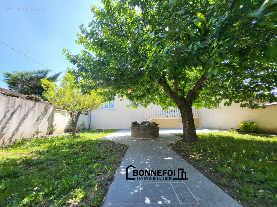 Maison à CHAMPIGNY-SUR-MARNE