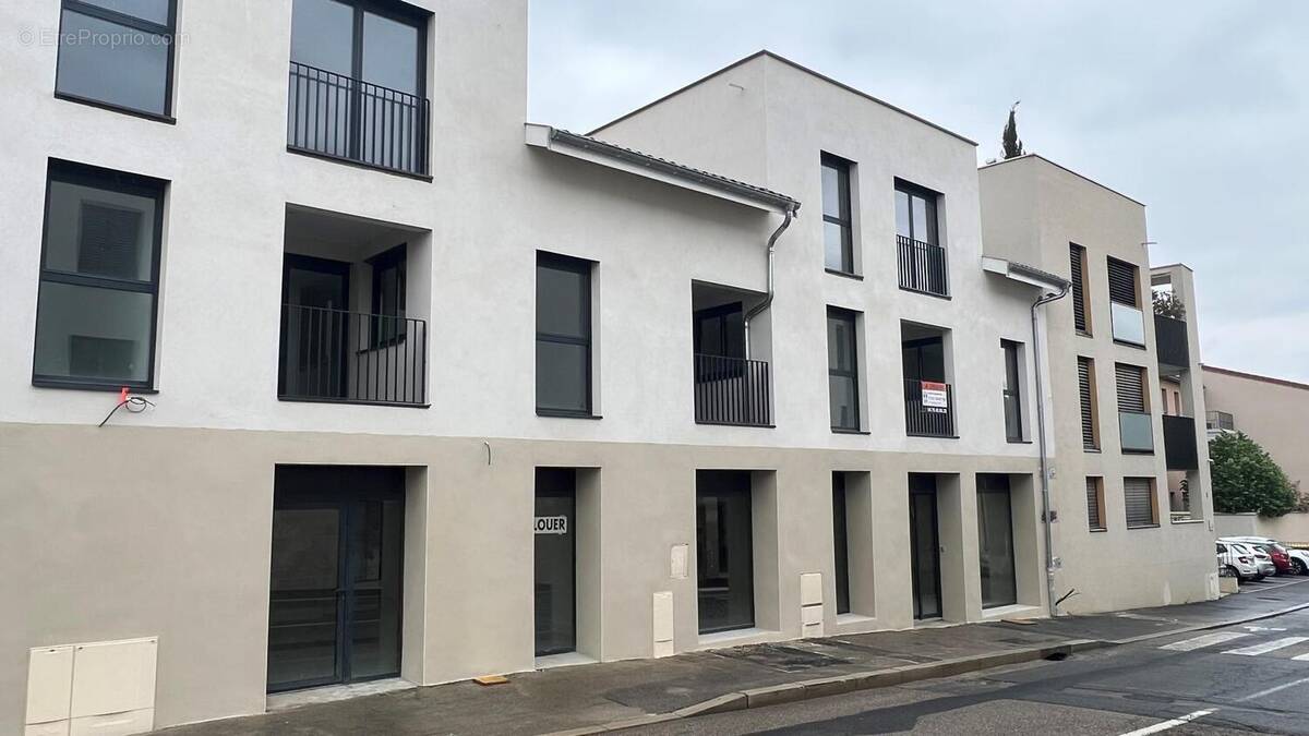 Photo 1 - Appartement à LA TOUR-DE-SALVAGNY