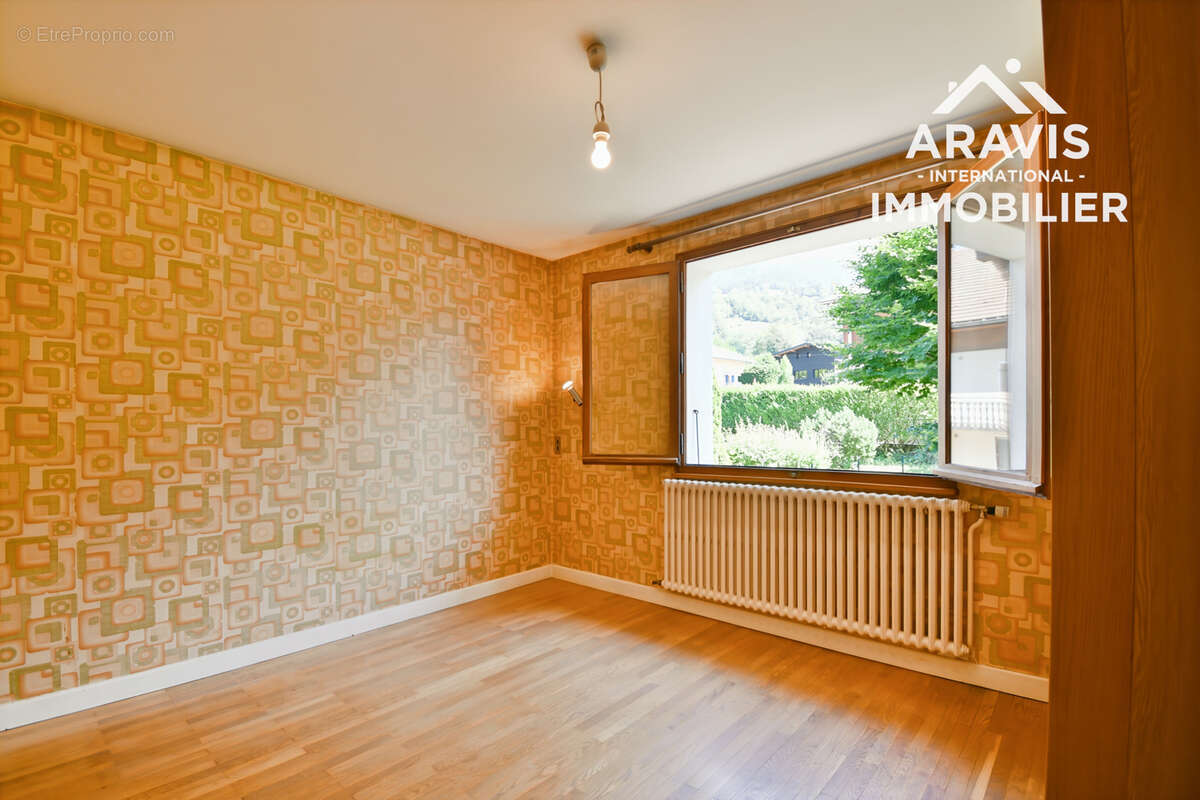 EXCLUSIVITÉ - Maison familiale avec vue panoramique sur les montagnes à Thônes - photo 13
