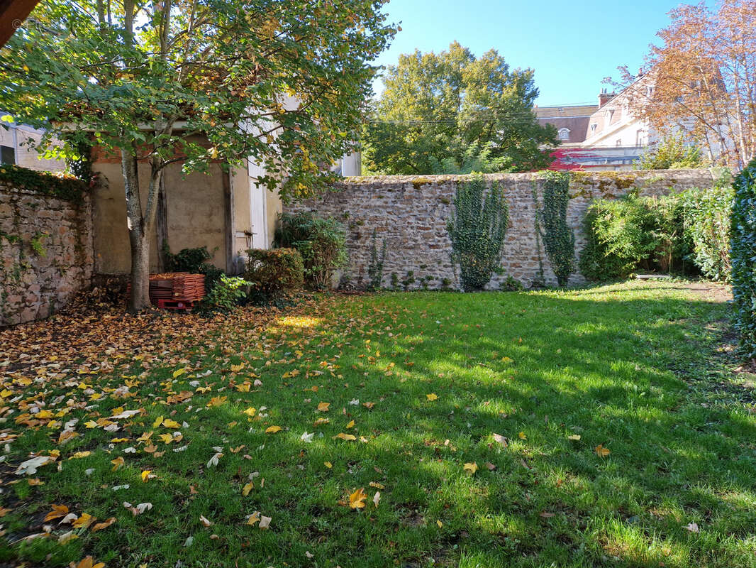 Maison à AUTUN