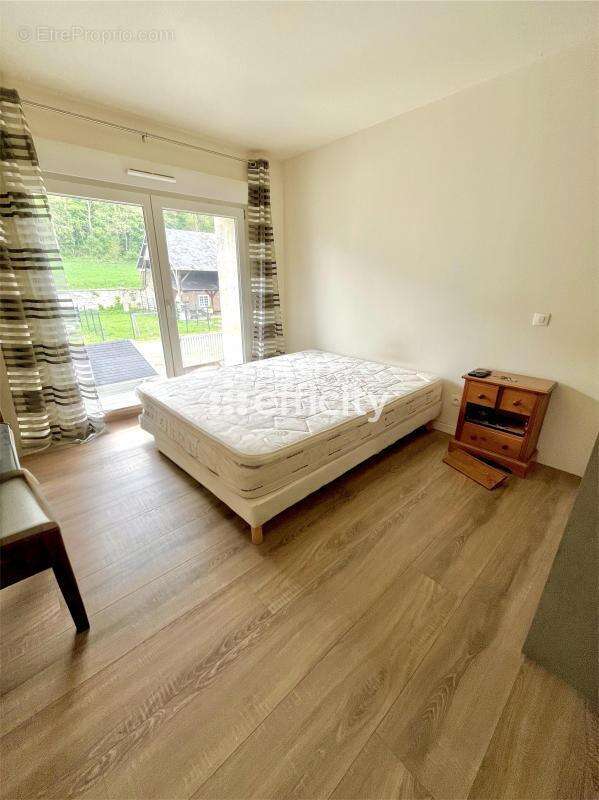 Maison à NANTEUIL-LA-FOSSE