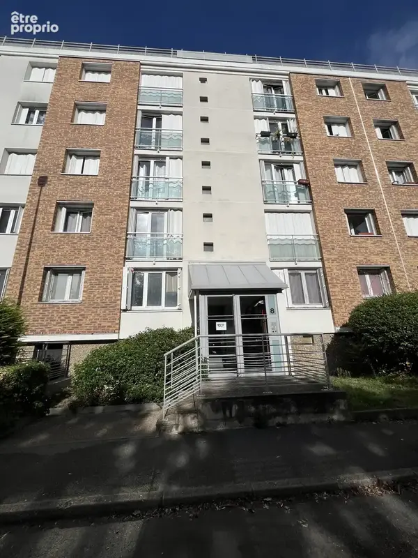 Nouveauté GAGNY RER E - Résidence ROMANIN- F2 39,37 m2 avec cave - DPE E - photo 6