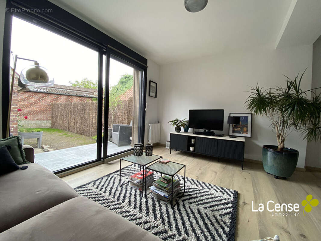 Maison à SAINGHIN-EN-MELANTOIS