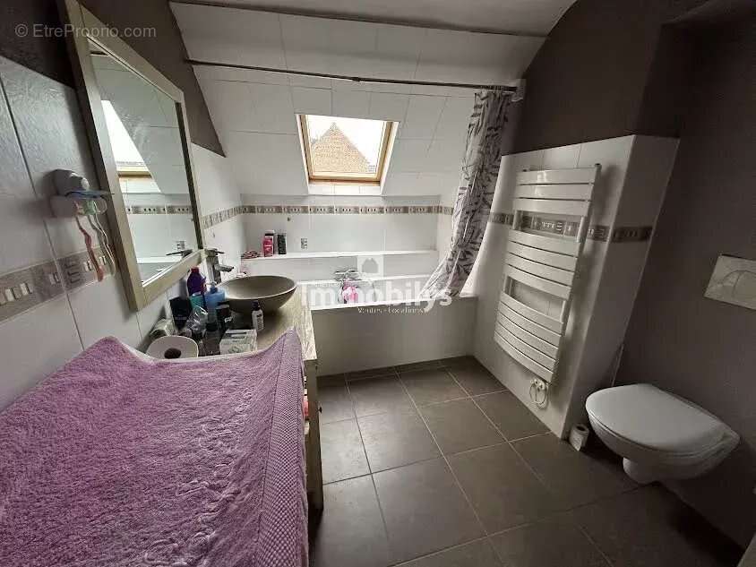 Maison à ECAILLON