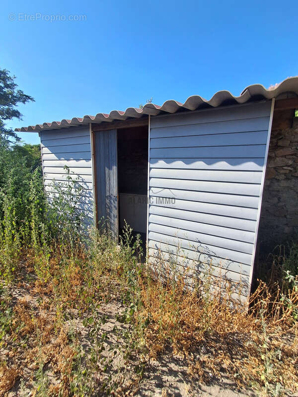 Maison à rénover avec terrasse et jardin - photo 32