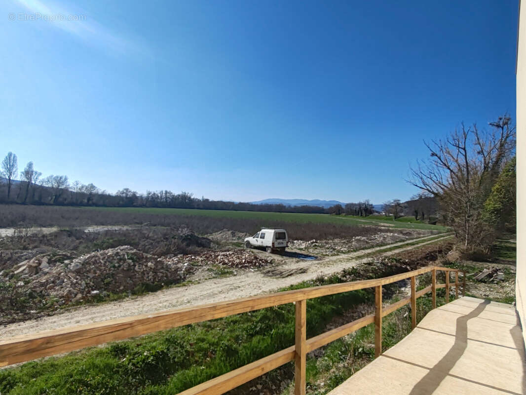 Appartement à LIVRON-SUR-DROME