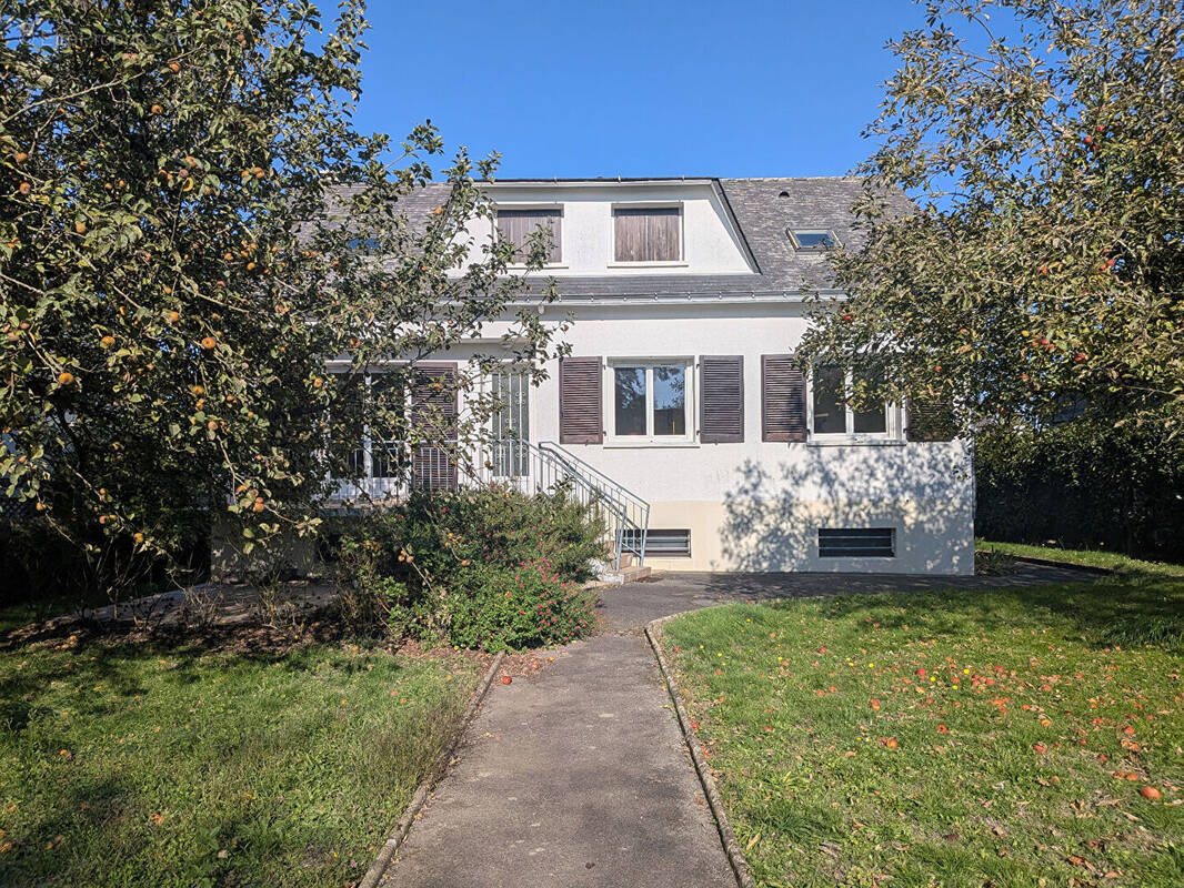 Maison à LA CHAPELLE-SUR-ERDRE