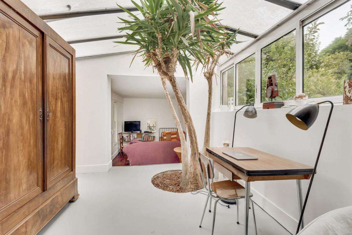 Maison à VILLENEUVE-LA-GARENNE