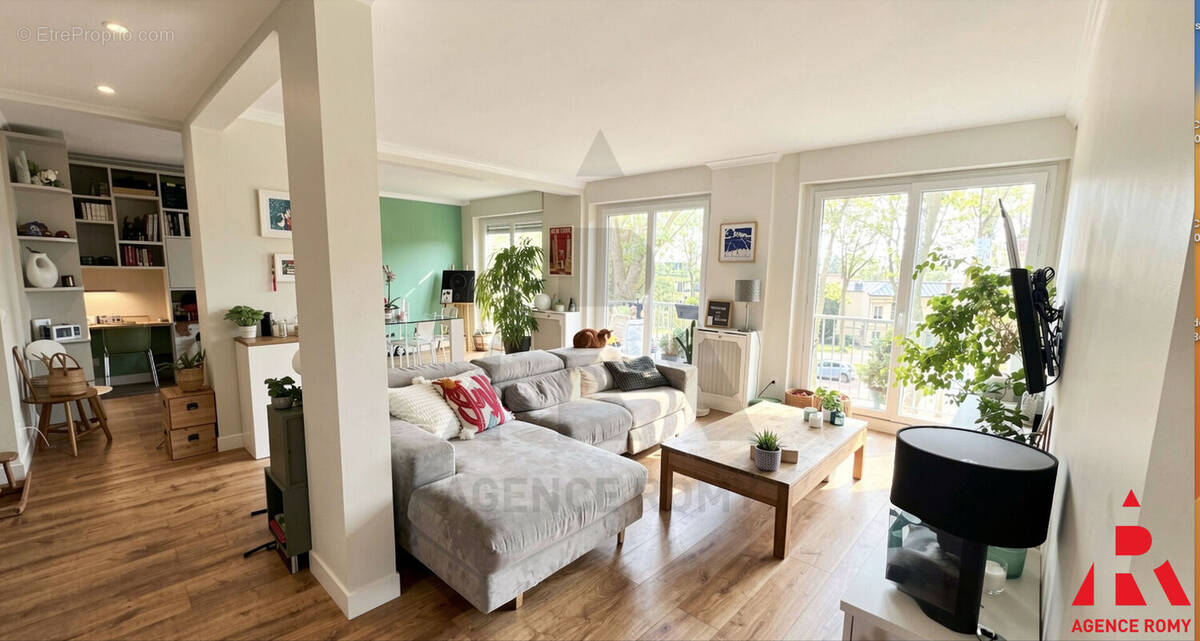 Appartement à VERSAILLES