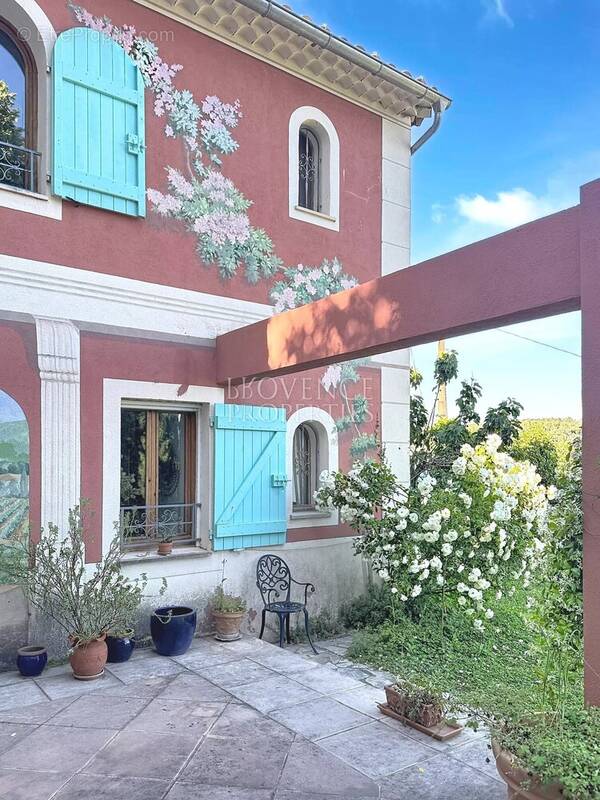 Maison à CORRENS