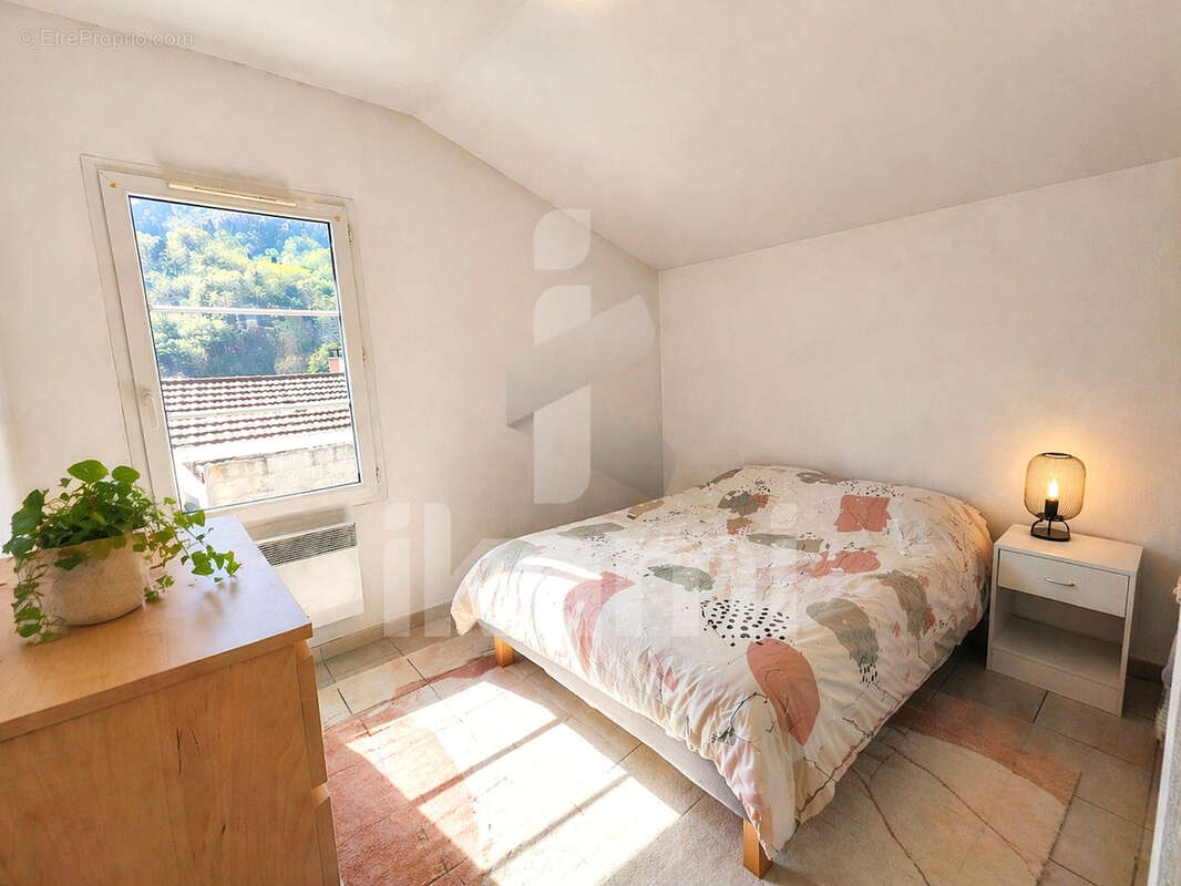 Maison à VILLEVOCANCE