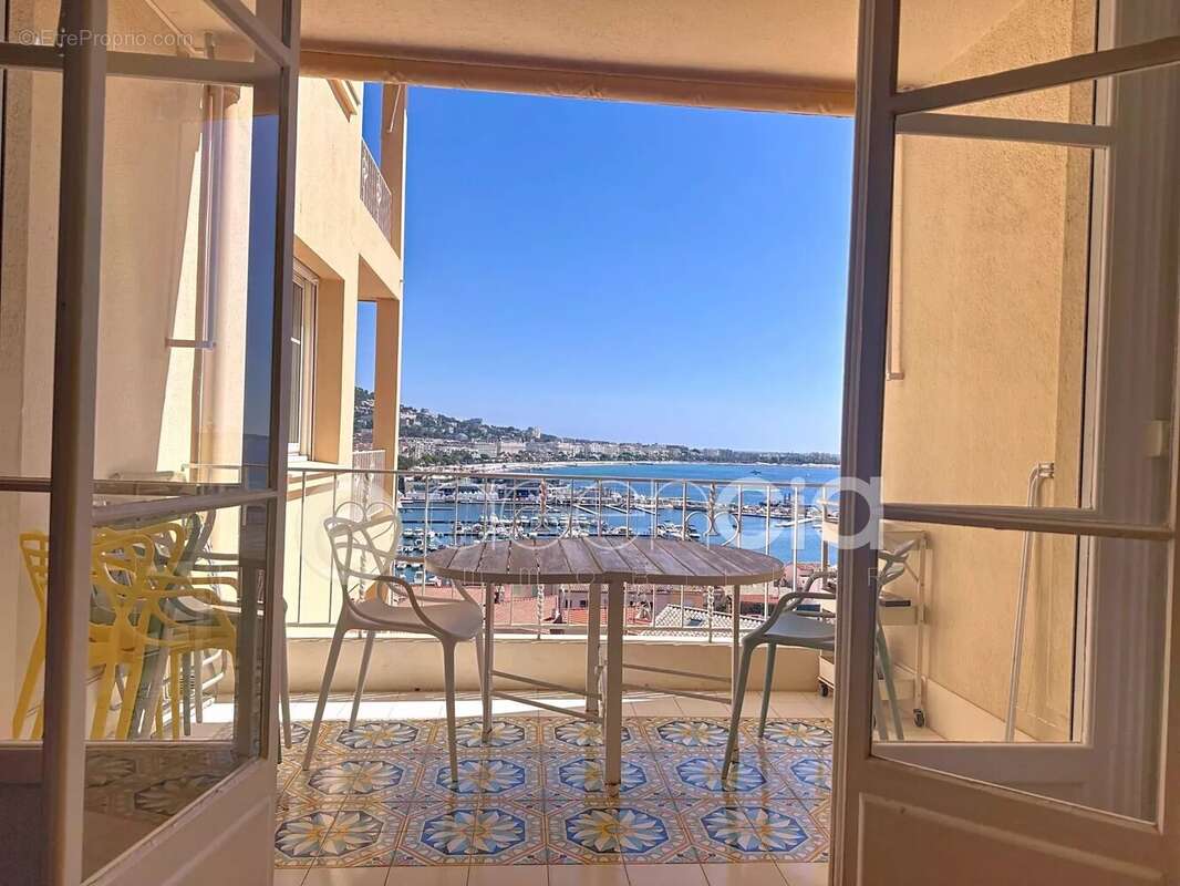 Appartement à CANNES