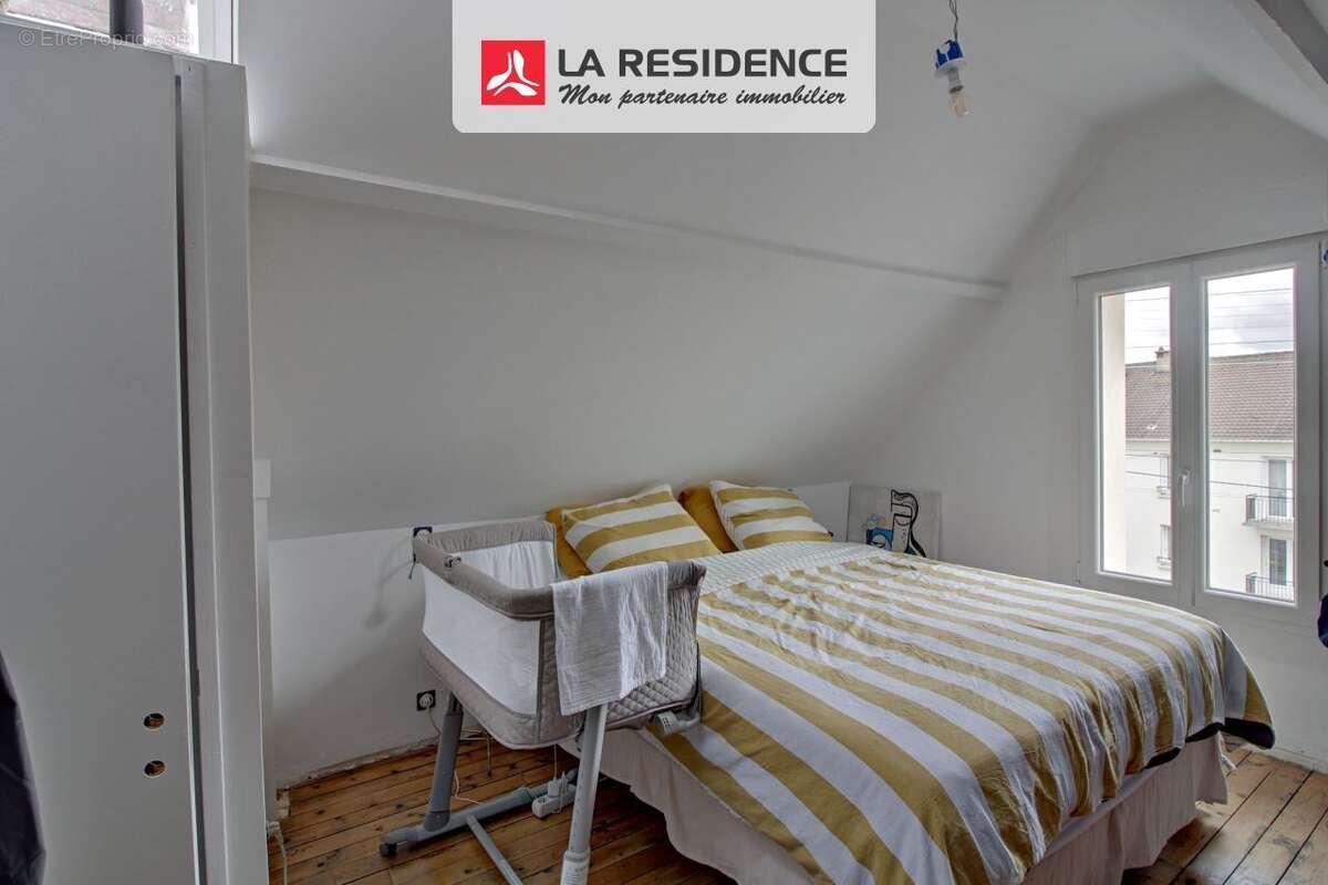 Maison à LES MUREAUX