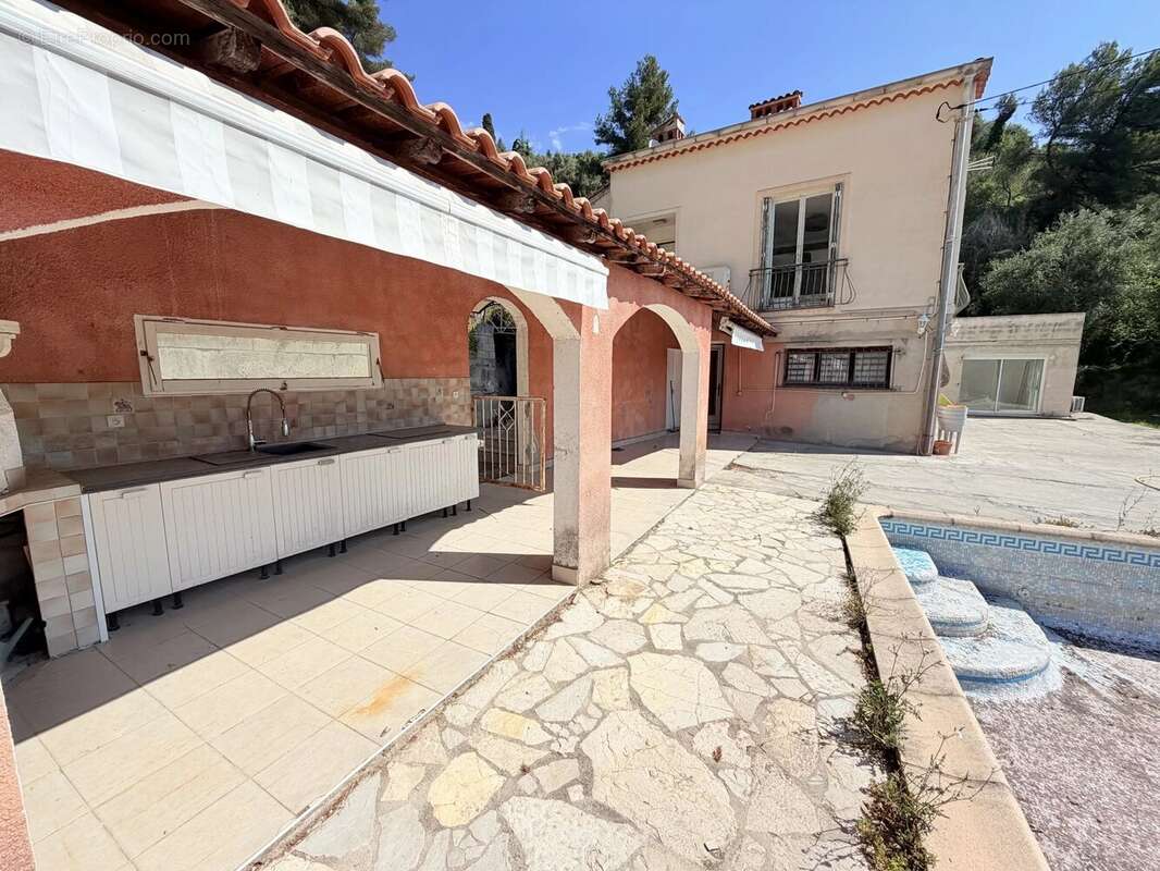Appartement à MENTON