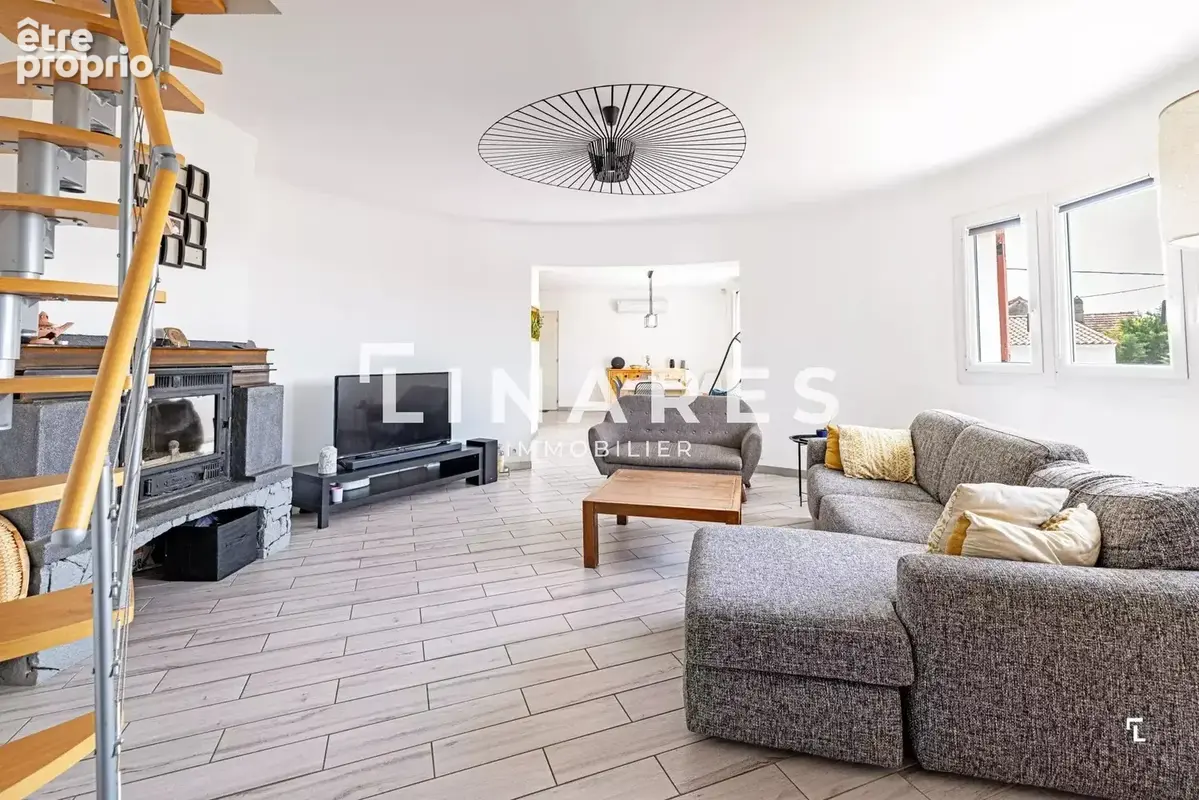LE PANORAMIQUE - Haut de villa T4/5 de 137m² - Piscine - Jardin de 450m² - 13190 LE LOGIS NEUF - photo 10