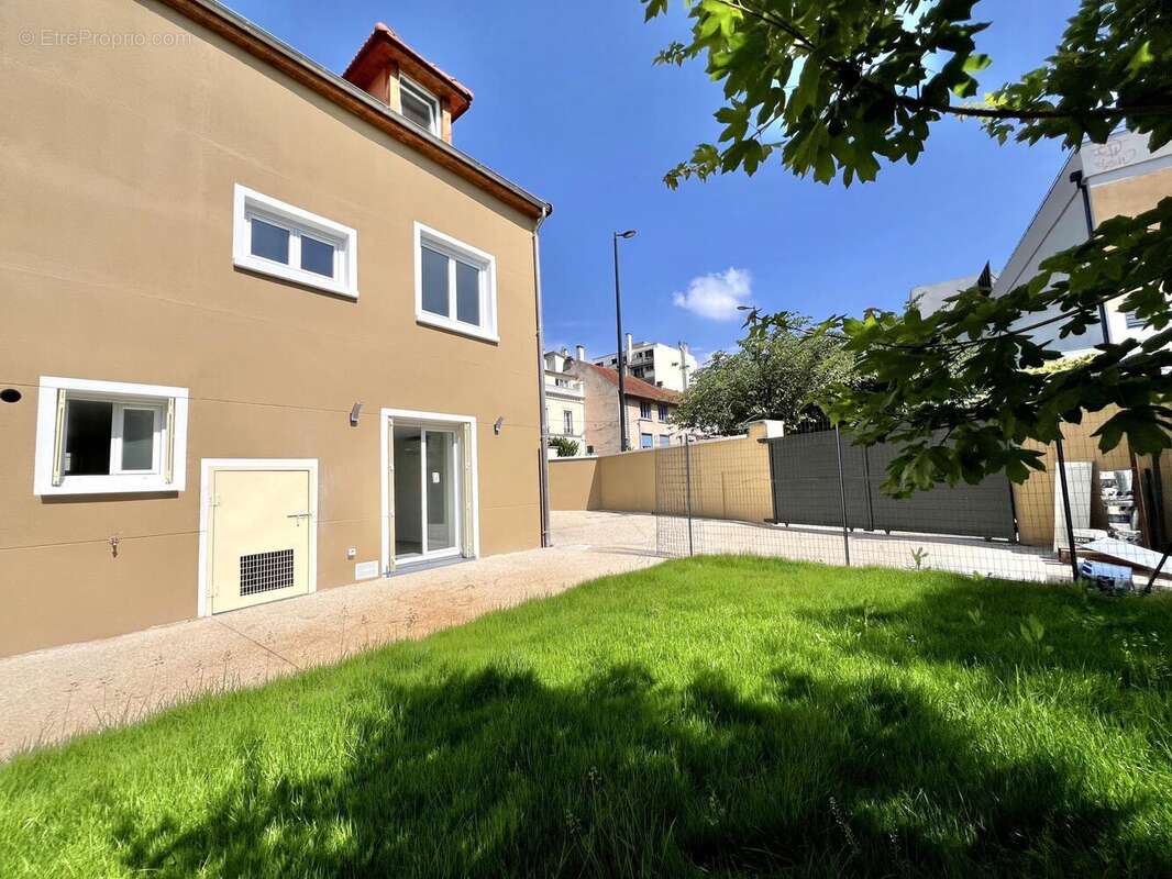 Photo 2 - Maison à CHAMPIGNY-SUR-MARNE