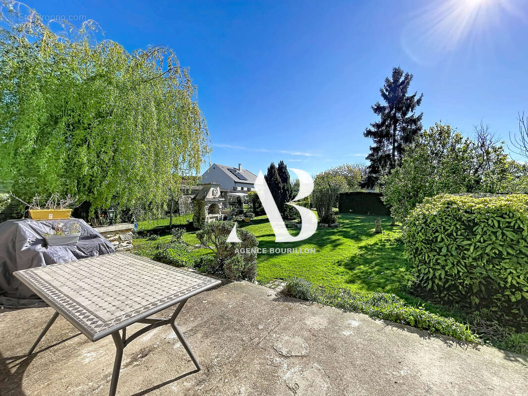 Maison à BREAU