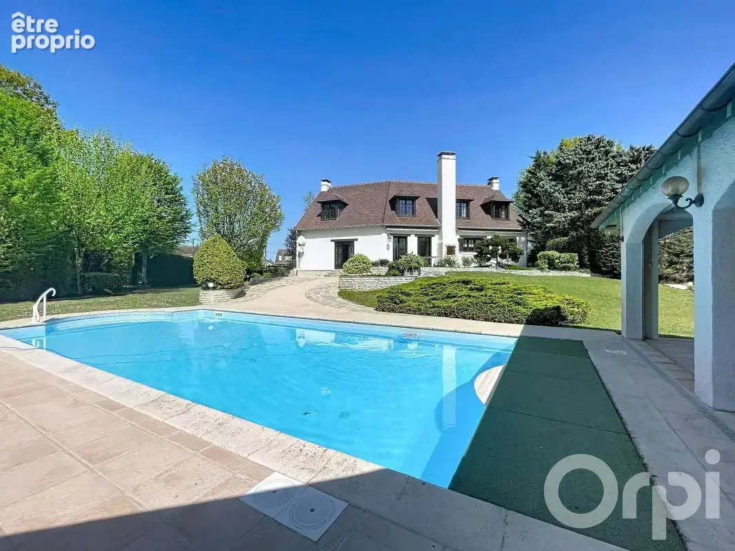 Demeure d'exception à boissy-sous-st-yon – 250 m² de luxe, parc paysagé et piscine - photo 22