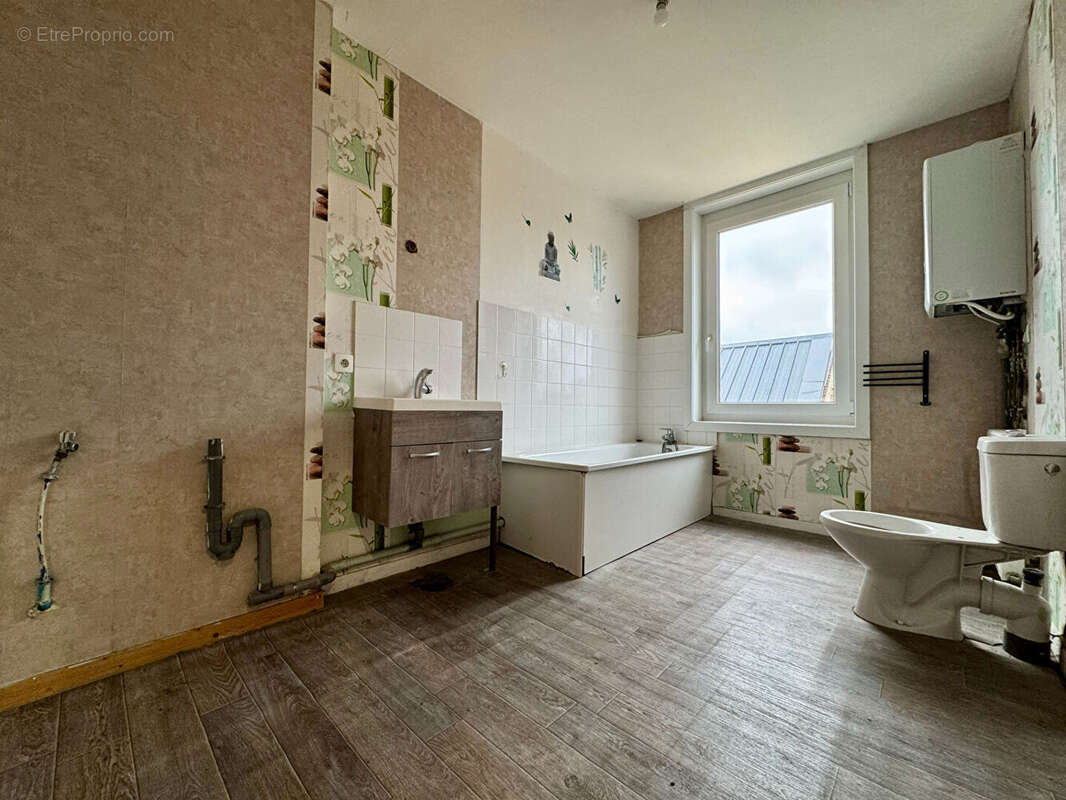 Maison à CAMBLAIN-CHATELAIN