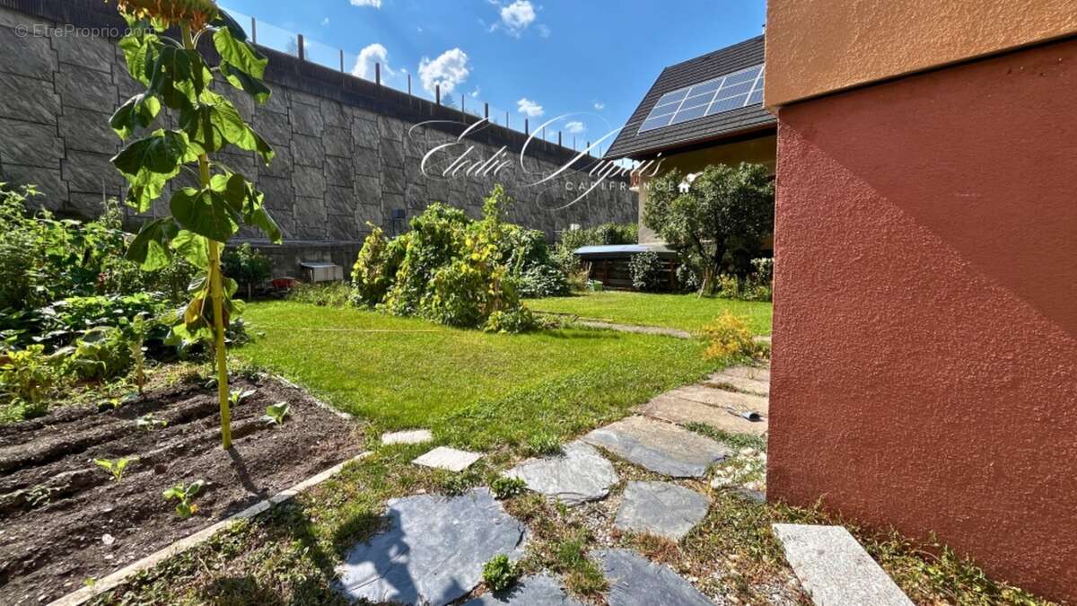 Maison familiale 4 chambres  95m²  et 199 m2 au sol à Saint-Michel-de-Maurienne - photo 2