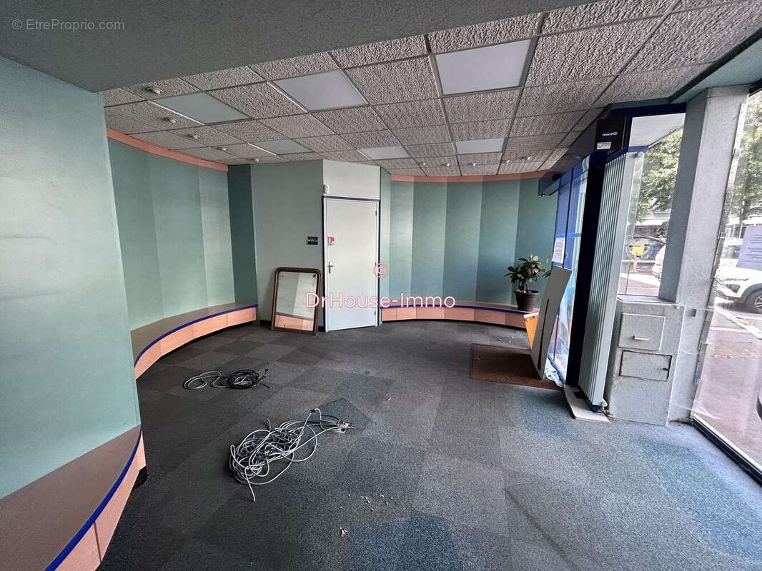 Appartement 300 m² à Loudun  - photo 4