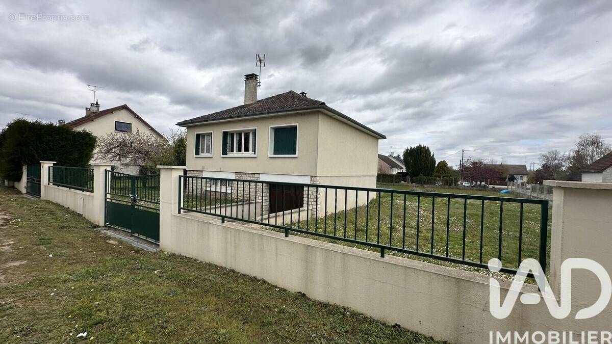 Photo 1 - Maison à BONNY-SUR-LOIRE