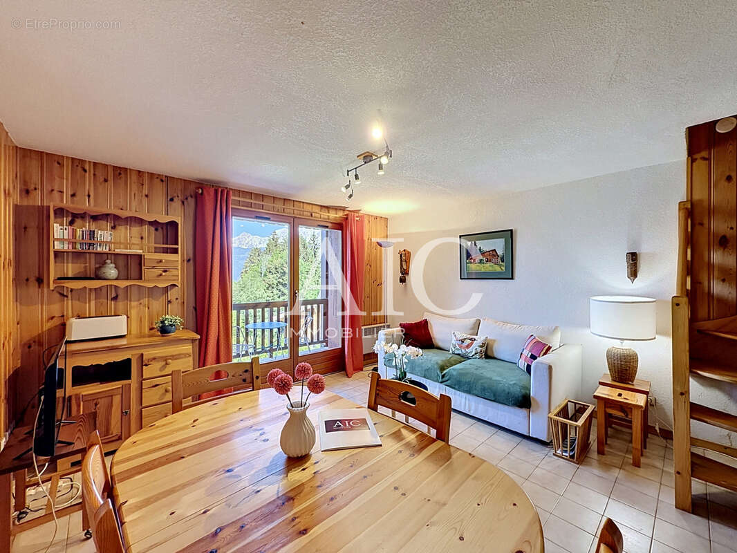 Appartement à COMBLOUX