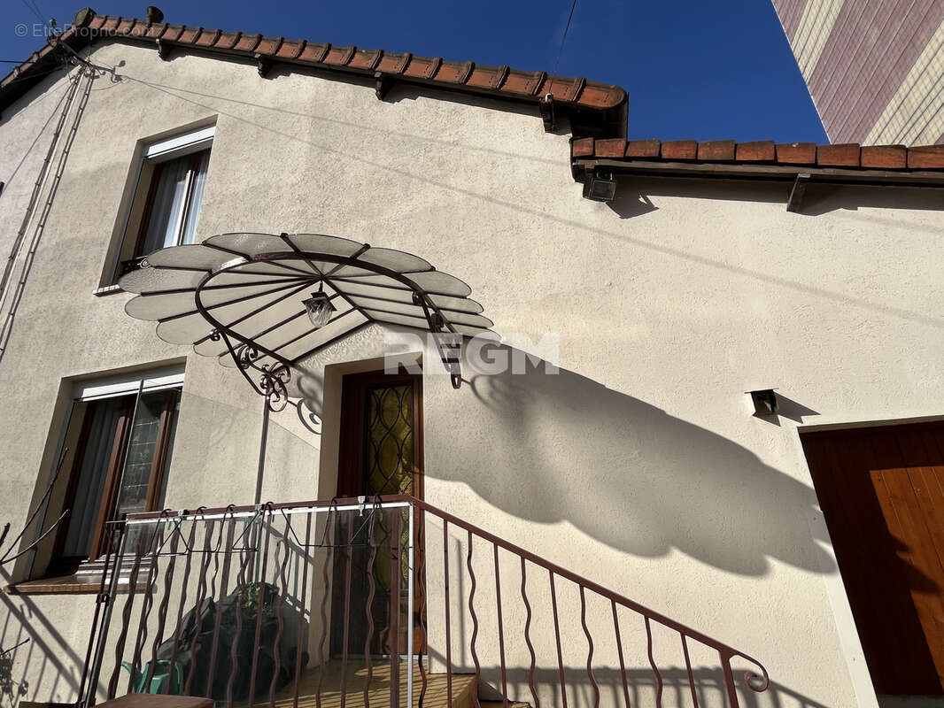 Maison à CORBEIL-ESSONNES