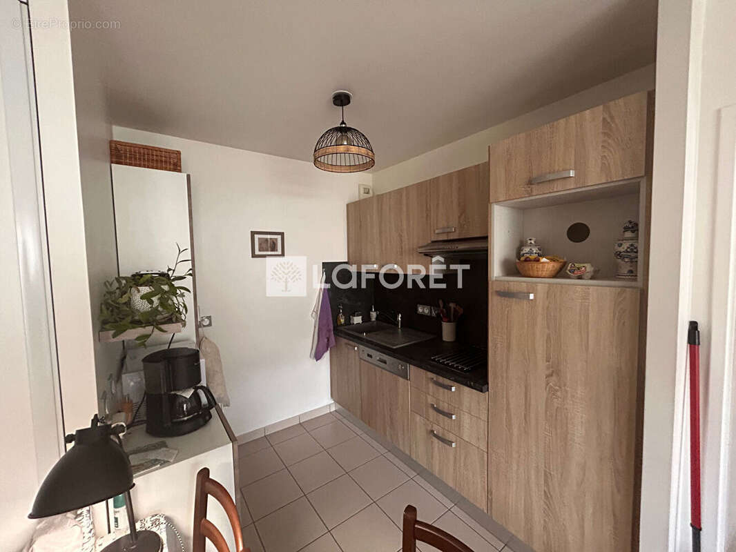 Appartement à EMERAINVILLE