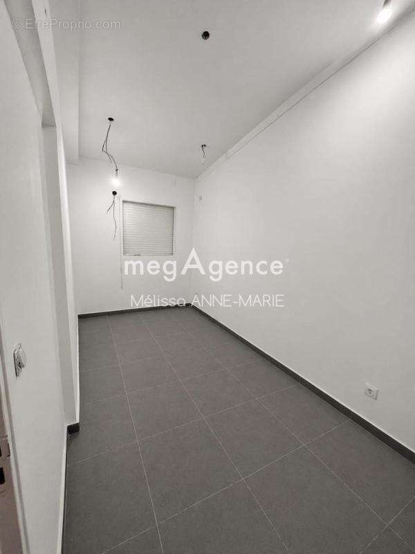 Maison à LES ABYMES