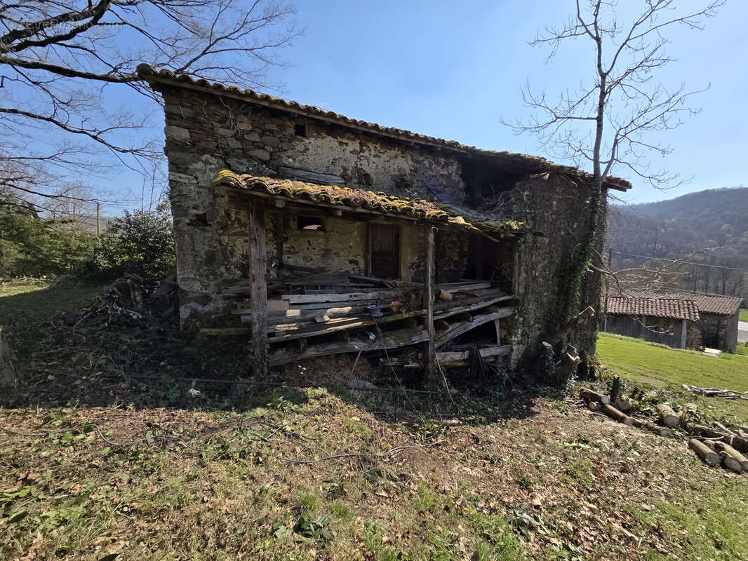 Maison à CUZAC