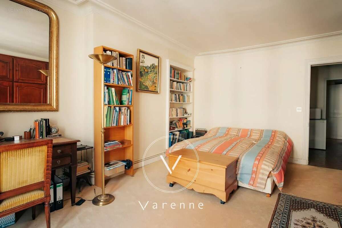 Appartement à PARIS-7E