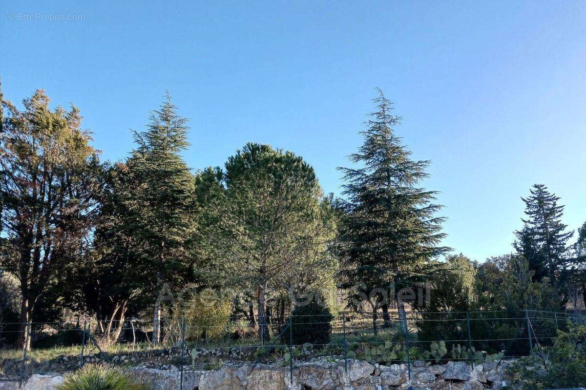 Maison à NISSAN-LEZ-ENSERUNE